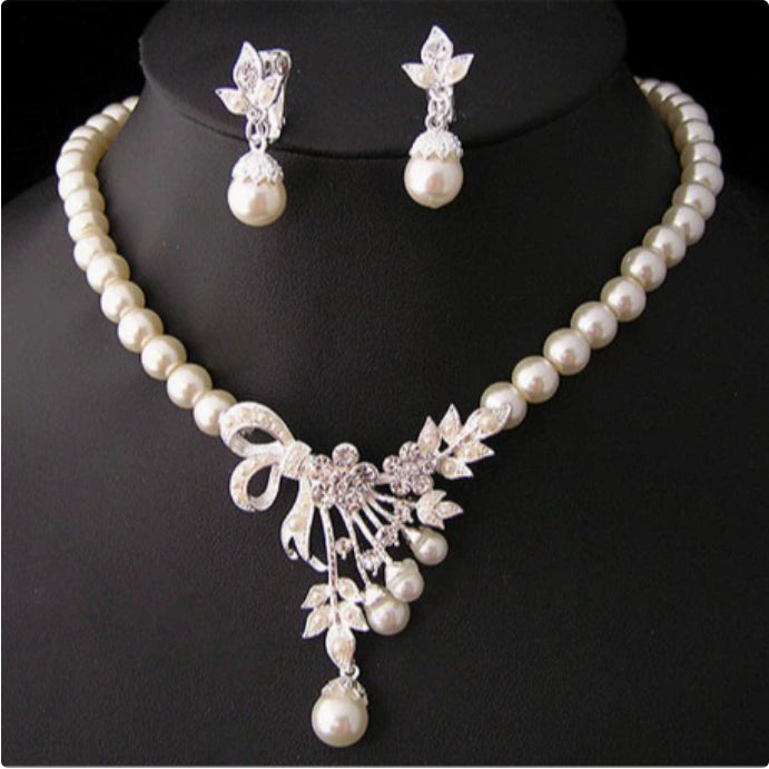 Pearl Blossom Bridal Jewelry Set