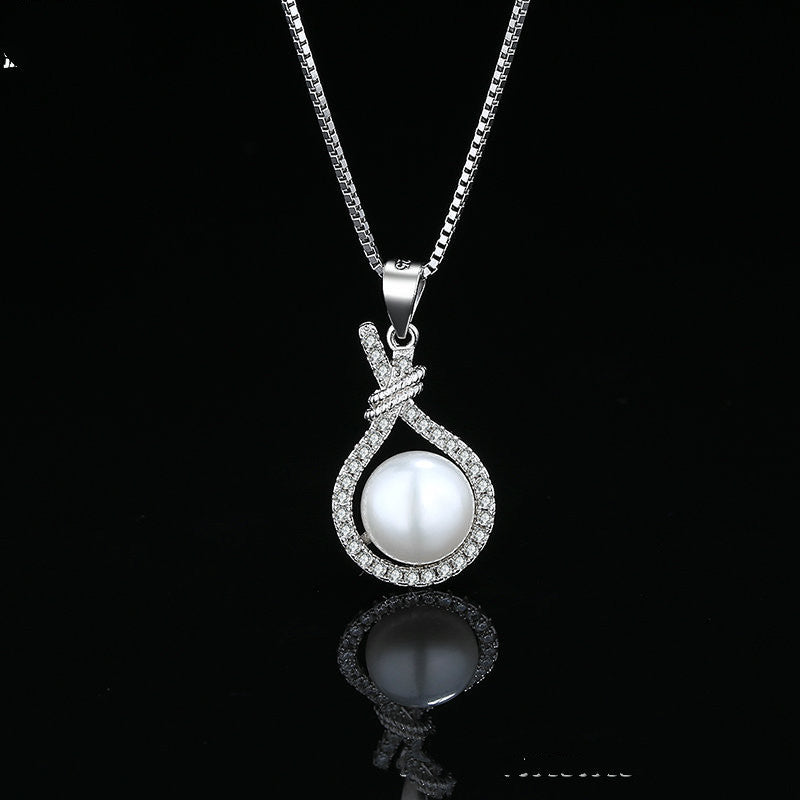 Silver Pearl Teardrop Necklace