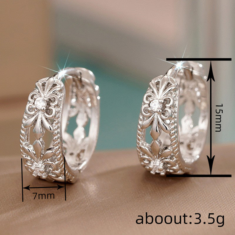 Womens Metal Cutout Flower Earrings - White Gold